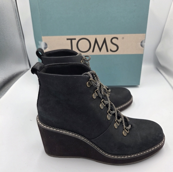 Toms Wedge Boot Melrose Black Water Resistant Lace Up Womens Size 8 New With Box - Picture 16 of 16